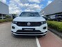 Volkswagen T-Roc 1.5 TSI 150pk DSG R-Line / Panoramadak / Virtual Cockpit / 2x R-Line / 19" LMV / Trekhaak