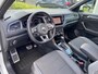 Volkswagen T-Roc 1.5 TSI 150pk DSG R-Line / Panoramadak / Virtual Cockpit / 2x R-Line / 19" LMV / Trekhaak
