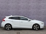 Volvo V40 1.5 T3 Polar+ Sport | DAB | Panoramadak | Stoelverwarming | Parkeersensoren V+A | Parkeercamera | Keyless entry/start | Harman/Kardon | Volvo on Call |