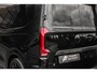 Volkswagen Transporter 2.0 TDI L2H1 BULLI 150PK DSG FULL BLACK / DRIVER ASSISTANCE / 2-ZITS / MY2024 / CAMERA / ADAP.CRUISE / FUL