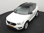 Volvo XC40 T4 Momentum Automaat 191pk Dealer O.H | Adaptive Cruise | Harman Kardon | Camera | Lederen Sportstoelen Verwarmd | LED | Pilot Assist |  Navigatie | Virtual | DAB |