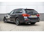 BMW 5-Serie Touring 520i High Executive M-Sport Leder dashboard / Pano / Individual / Camera / 19inch