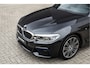 BMW 5-Serie Touring 520i High Executive M-Sport Leder dashboard / Pano / Individual / Camera / 19inch