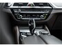 BMW 5-Serie Touring 520i High Executive M-Sport Leder dashboard / Pano / Individual / Camera / 19inch