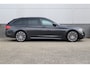 BMW 5-Serie Touring 520i High Executive M-Sport Leder dashboard / Pano / Individual / Camera / 19inch