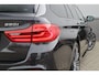 BMW 5-Serie Touring 520i High Executive M-Sport Leder dashboard / Pano / Individual / Camera / 19inch