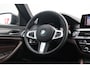 BMW 5-Serie Touring 520i High Executive M-Sport Leder dashboard / Pano / Individual / Camera / 19inch