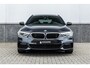 BMW 5-Serie Touring 520i High Executive M-Sport Leder dashboard / Pano / Individual / Camera / 19inch