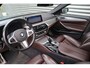 BMW 5-Serie Touring 520i High Executive M-Sport Leder dashboard / Pano / Individual / Camera / 19inch