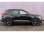 Volvo XC40 2.0 B3 Plus Black Edition | Google | Stuur-/Stoelverwarming | Pixel LED Koplampen | 360 Camera | Adaptieve Cruise | Getint Glas | BLIS | 20" LM