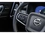 Volvo XC40 2.0 B3 Plus Black Edition | Google | Stuur-/Stoelverwarming | Pixel LED Koplampen | 360 Camera | Adaptieve Cruise | Getint Glas | BLIS | 20" LM