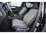 Volvo XC40 2.0 B3 Plus Black Edition | Stuur/Stoelverwarming | Pixel LED Koplampen | 20" Velgen | 360 Camera | Adaptive Cruise Control | Getint Glas | BLIS |