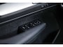 Volvo XC40 2.0 B3 Plus Black Edition | Stuur/Stoelverwarming | Pixel LED Koplampen | 20" Velgen | 360 Camera | Adaptive Cruise Control | Getint Glas | BLIS |