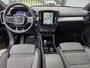 Volvo XC40 B3 Plus Black Edition | Google Maps | Stuur/Stoelverwarming | Pixel LED Koplampen | 20" Velgen | 360° Camera | Adaptive Cruise Control | Getint Glas | BLIS |
