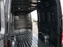Volkswagen Crafter 35 2.0 TDI L3H3 Highline | Park assistent | Clima | Cruise | Navi by app
