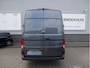 Volkswagen Crafter 35 2.0 TDI L3H3 Highline | Park assistent | Clima | Cruise | Navi by app