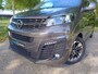 Opel Vivaro L3 2.0D Innovation 122pk EAT8 AUTOMAAT | Carbolt laadruimte beveiliging | Houten afwerking laadruimte | RVS traanplaat | 17 inch LM velgen | Exterieur Pakket | NAVI | Multimedia | Apple Carplay | Android Auto | Achteruitrijcamera | Parkeersensoren voor en achter | Lederen stuurwiel met bediening | Bestuurdersstoel comfort | Bank voorpassagiers | Reservewiel