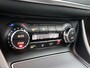 Mercedes-Benz GLA 180 Business Solution AMG Night Upgrade | 5 spaaks lichtmetalen velgen | Navigatie | Trekhaak | Parking support |