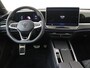 Volkswagen Passat Variant 1.5 eHybrid R-Line Edition | Panoramadak | Trekhaak | Black style | Harman/kardon audio |  Head-up display | Stoelverwarming voor en achter | 360 camera | Parkeerasisstent |