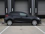 Mazda 2 Luxury 1.5 Skyactiv-G 90pk CRUISE.C | 16''LM | STOELVERW. VOOR | PDC | NAVI | DAB
