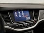 Opel Astra 1.0 Turbo Sport (APPLE CARPLAY, NAVIGATIE, GETINT GLAS, LM VELGEN, SPORTSTOELEN, PARKEERSENSOREN, LM VELGEN, CRUISE, NIEUWE APK, NIEUWSTAAT)