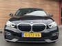 BMW 1-Serie 118i Executive Edition Lm velgen / Navigatie / Carplay