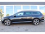 Volkswagen Passat Variant 1.5 TSI R-Line Business, Cruise Control, Automaat, Apple Carplay, Climate Control, PDC V+A, Navigatie, Trekhaak Inklapbaar, Prijs Is Rijklaar Inclusief 6 Maanden Garantie