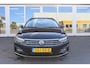 Volkswagen Passat Variant 1.5 TSI R-Line Business, Cruise Control, Automaat, Apple Carplay, Climate Control, PDC V+A, Navigatie, Trekhaak Inklapbaar, Prijs Is Rijklaar Inclusief 6 Maanden Garantie