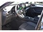 SEAT Leon 1.5 TSI e-Hybrid FR Business 204PK / 150kW Achteruitrijcamera, verwarmbare voorstoelen, Keyless Entry & Start, Apple Carplay & Android Auto, alarmsysteem, draadoos telefoon laden, voledig digitaal instrumentenpaneel (Virtual Cockpit), parkeersensoren voor + achter, grootlichassistent, 17'' LMV 'Dynamic'