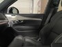 Volvo XC90 T8 AWD Recharge Ultimate Dark | Vol! | Luchtvering | Bowers & Wilkins | 360° Camera | Head-Up Display | Alcantara hemelbekleding | 455pk | Adaptieve Cruise Control | Stoelverwarming voor+achter | Stuurwielverwarming | 22 Inch | Full LED meesturende koplam .
