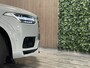 Volvo XC90 T8 AWD Recharge Ultimate Dark | Vol! | Luchtvering | Bowers & Wilkins | 360° Camera | Head-Up Display | Alcantara hemelbekleding | 455pk | Adaptieve Cruise Control | Stoelverwarming voor+achter | Stuurwielverwarming | 22 Inch | Full LED meesturende koplam .
