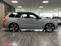 Volvo XC90 T8 AWD Recharge Ultimate Dark | Vol! | Luchtvering | Bowers & Wilkins | 360° Camera | Head-Up Display | Alcantara hemelbekleding | 455pk | Adaptieve Cruise Control | Stoelverwarming voor+achter | Stuurwielverwarming | 22 Inch | Full LED meesturende koplam .