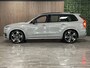 Volvo XC90 T8 AWD Recharge Ultimate Dark | Vol! | Luchtvering | Bowers & Wilkins | 360° Camera | Head-Up Display | Alcantara hemelbekleding | 455pk | Adaptieve Cruise Control | Stoelverwarming voor+achter | Stuurwielverwarming | 22 Inch | Full LED meesturende koplam .
