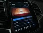 Volvo XC90 T8 AWD Recharge Ultimate Dark | Vol! | Luchtvering | Bowers & Wilkins | 360° Camera | Head-Up Display | Alcantara hemelbekleding | 455pk | Adaptieve Cruise Control | Stoelverwarming voor+achter | Stuurwielverwarming | 22 Inch | Full LED meesturende koplam .