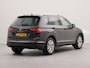 Volkswagen Tiguan 1.5 TSI Elegance Automaat | Apple Carplay | DAB | Cruise Control | Navigatie | Voorstoelen Verwarmd | Stuurwiel Verwarmd | Lane Assist | Parkeersensoren Achter | Achteruitrijcamera |