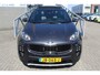 Kia Sportage 1.6 T-GDI 4WD GT-Line PlusLine Automaat/Panoramadak/Navigatie/Achteruitrijcamera/Parkeersensoren rondom/Dodehoek detectie/Stoelverwarming Voor en Achter/Stoelkoeling/Stuurverwarming/Elektrisch verstelbare stoelen/Draadloze telefoonlader/Elektrische achter