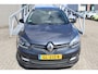 Renault Megane Estate 1.2 TCe Limited Navigatie/Cruise control/Climate control/Radio-CD speler/Trekhaak/Elektrische ramen/Elektrisch verstelbare spiegels.