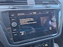 Volkswagen Tiguan 1.5 TSI R-Line Business+ 12MND BOVAG GAR | E-TREKHAAK| ACC | STUUR/STOEL VERW | CAMERA | LANE ASS |