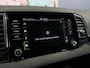 Skoda Karoq 1.5 TSI ACT Style *AUTOMAAT* *Incl. Wegklapbare trekhaak!* - Camera, navi, voorstoelen en achterbank verwarmd!