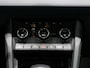 Skoda Karoq 1.5 TSI ACT Style *AUTOMAAT* *Incl. Wegklapbare trekhaak!* - Camera, navi, voorstoelen en achterbank verwarmd!