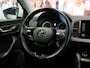 Skoda Karoq 1.5 TSI ACT Style *AUTOMAAT* *Incl. Wegklapbare trekhaak!* - Camera, navi, voorstoelen en achterbank verwarmd!