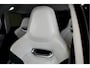 Land Rover Range Rover Sport 5.0 V8 SC SVR 423kW/575pk Aut8 Carbon Edition PANORAMADAK + CARBON IN-&EXTERIEUR + PERFORMANCE STOELEN + MERIDIAN AUDIO + ADAPT.CRUISE + EL.TREKHAAK + CAMERA + STOELVERWARMING&-KOELING + KEYLESS + PARKSENSOREN + 22" LM-VELGEN!!