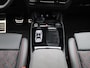 Audi Q6 e-tron S edition quattro 100 kWh l Adaptive cruise control l MMI experience pro l MMI-bijrijdersscherm l Glazen panoramadak l S-sportonderstel l RS Carbon Styling Pack l Autom. airconditioning 3 zones l Matrix-functie l Stoelverwarming voor en achter l Omgevingscamera's l Elektrisch instel. voorstoelen l Geheugen best.stoel + spiegels l Stuurverwarming l Apple Carplay / Android Auto l Lichtpakket plus ambient light l Trekhaak, mechanisch draaibaar l Audi drive select l Alarm Klasse III l Warmtepomp