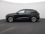 Audi Q6 e-tron S edition quattro 100 kWh l Adaptive cruise control l MMI experience pro l MMI-bijrijdersscherm l Glazen panoramadak l S-sportonderstel l RS Carbon Styling Pack l Autom. airconditioning 3 zones l Matrix-functie l Stoelverwarming voor en achter l Omgevingscamera's l Elektrisch instel. voorstoelen l Geheugen best.stoel + spiegels l Stuurverwarming l Apple Carplay / Android Auto l Lichtpakket plus ambient light l Trekhaak, mechanisch draaibaar l Audi drive select l Alarm Klasse III l Warmtepomp