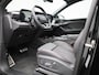 Audi Q6 e-tron S edition quattro 100 kWh l Adaptive cruise control l MMI experience pro l MMI-bijrijdersscherm l Glazen panoramadak l S-sportonderstel l RS Carbon Styling Pack l Autom. airconditioning 3 zones l Matrix-functie l Stoelverwarming voor en achter l Omgevingscamera's l Elektrisch instel. voorstoelen l Geheugen best.stoel + spiegels l Stuurverwarming l Apple Carplay / Android Auto l Lichtpakket plus ambient light l Trekhaak, mechanisch draaibaar l Audi drive select l Alarm Klasse III l Warmtepomp