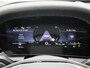 Audi Q6 e-tron S edition quattro 100 kWh l Adaptive cruise control l MMI experience pro l MMI-bijrijdersscherm l Glazen panoramadak l S-sportonderstel l RS Carbon Styling Pack l Autom. airconditioning 3 zones l Matrix-functie l Stoelverwarming voor en achter l Omgevingscamera's l Elektrisch instel. voorstoelen l Geheugen best.stoel + spiegels l Stuurverwarming l Apple Carplay / Android Auto l Lichtpakket plus ambient light l Trekhaak, mechanisch draaibaar l Audi drive select l Alarm Klasse III l Warmtepomp