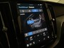 Volvo XC60 T6 AWD Recharge Plus Dark | Trekhaak | 360° Camera | All Season banden | Adaptieve Cruise Control | Stoelverwarming voor+achter | Stuurwielverwarming | Pilot Assist | BLIS Dode Hoek Detectie | Elektrische voorstoelen geheugen | Lederen bekleding | Zitting