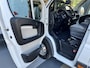 Peugeot Boxer 435 2.0 BlueHDI L3 DC Kipper Open laadbak Airco Cruise controle Trekhaak 3000kg trekgewicht 7-persoons Gereedschapskist Euro 6 P-up Kieper Pritshe