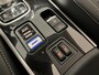 Mitsubishi Outlander 2.4 PHEV Intense+ 224 PK | Panoramadak | Trekhaak | Stuurwielverwarming | Achteruitrijcamera | Stoelverwarming | Apple Carplay | Parkeersensoren | Dodehoeksensoren | Halflederen Bekleding | Elektrische Achterklep |