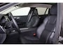 Volvo V60 B4 Plus Bright - Panorama/schuifdak - IntelliSafe Assist & Surround - Adaptieve LED koplampen - Parkeercamera achter - Verwarmde voorstoelen, stuur & achterbank - Parkeersensoren voor & achter - Extra getint glas - Elektr. inklapbare trekhaak - 18' LMV